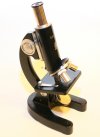 Microscope (freeimages.com)